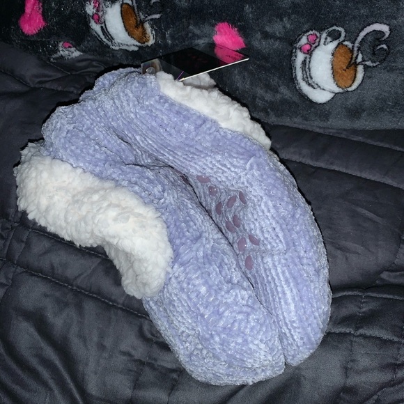 Cornflower Blue and Cream Slipper Socks - Picture 2 of 6